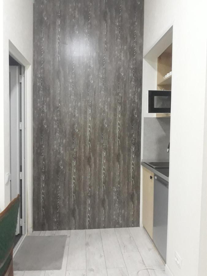 Nino'S Apartment In The Center Of Tbilisi Exterior foto